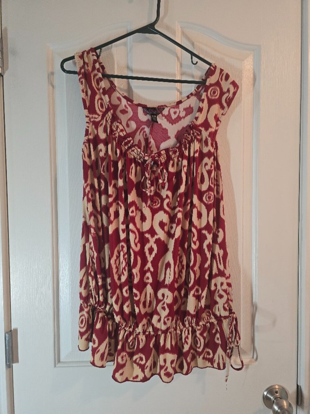 Deluxe L.A. Blues Women's 18/20 Burgundy & Cream Sleeveless Side Tie Tunic Top P